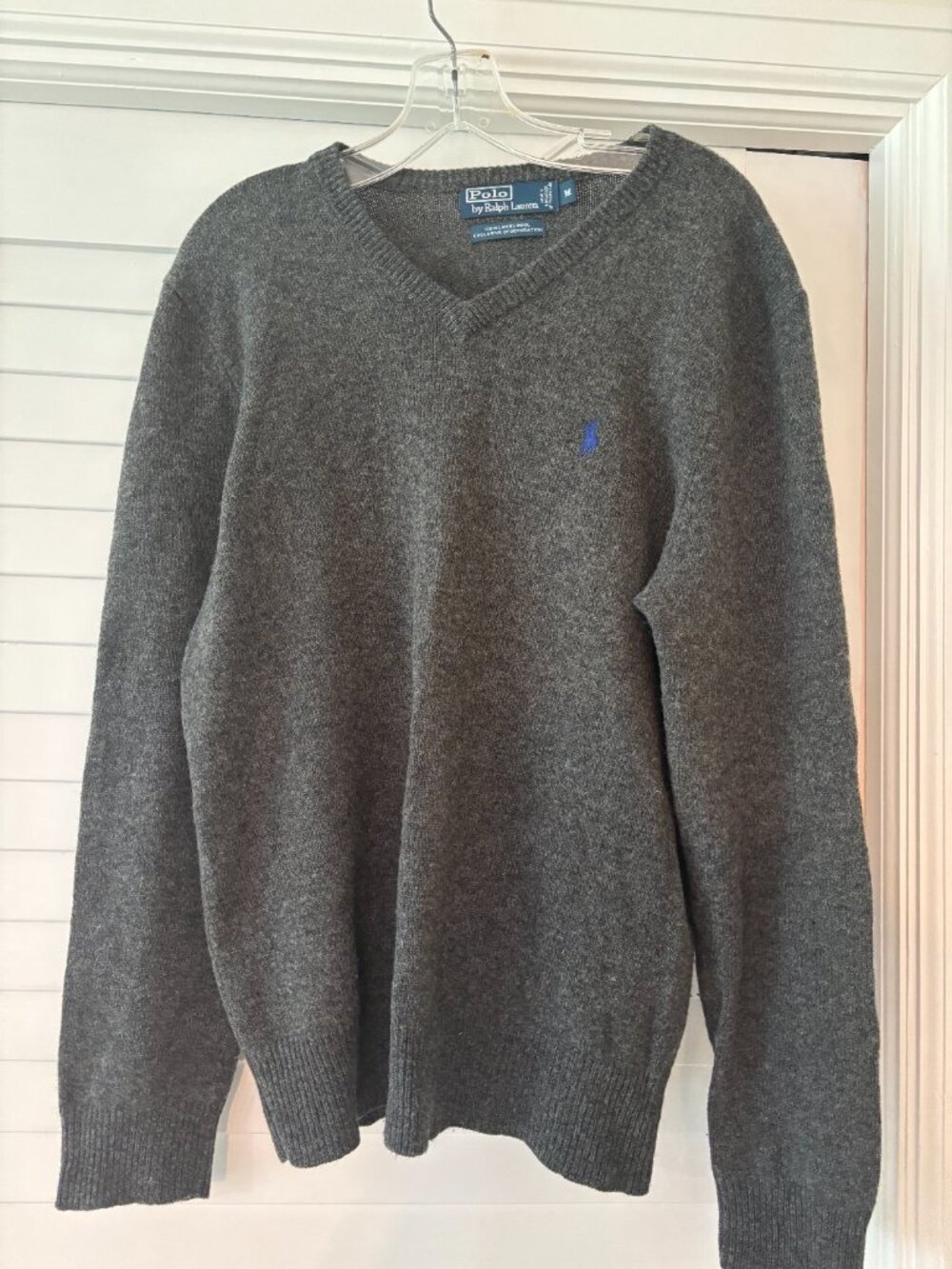 Mens Size Medium Polo Ralph Lauren dark charcoal gray knit sweater with V neck